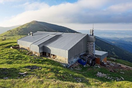 Alpine Hut M. R. Štefánika pod Ďumbierom, zinc CLASSIC naturel